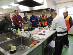 料理教室　懇親会用のローストの仕込